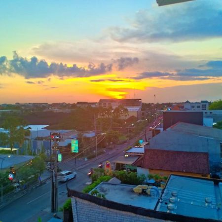 Отель Seminyak Garden Dalung  Экстерьер фото