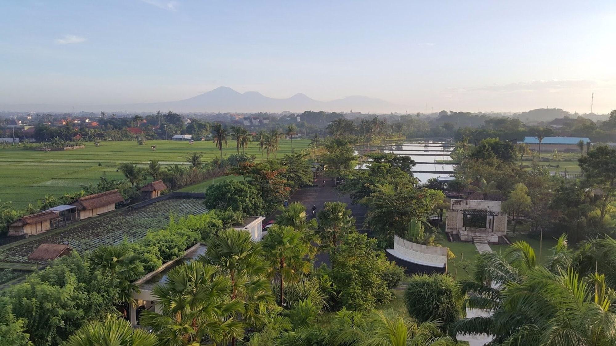 Отель Seminyak Garden Dalung  Экстерьер фото