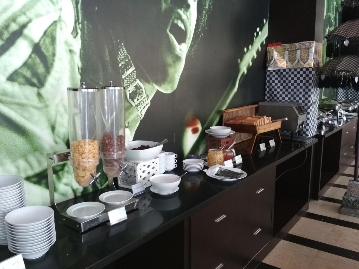 Отель Seminyak Garden Dalung  Экстерьер фото