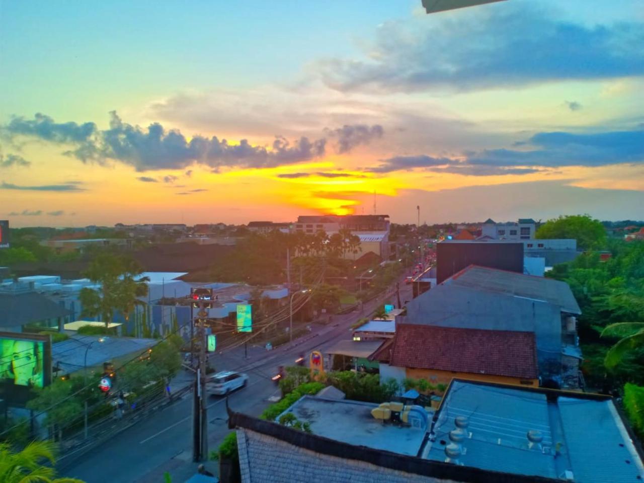 Отель Seminyak Garden Dalung  Экстерьер фото